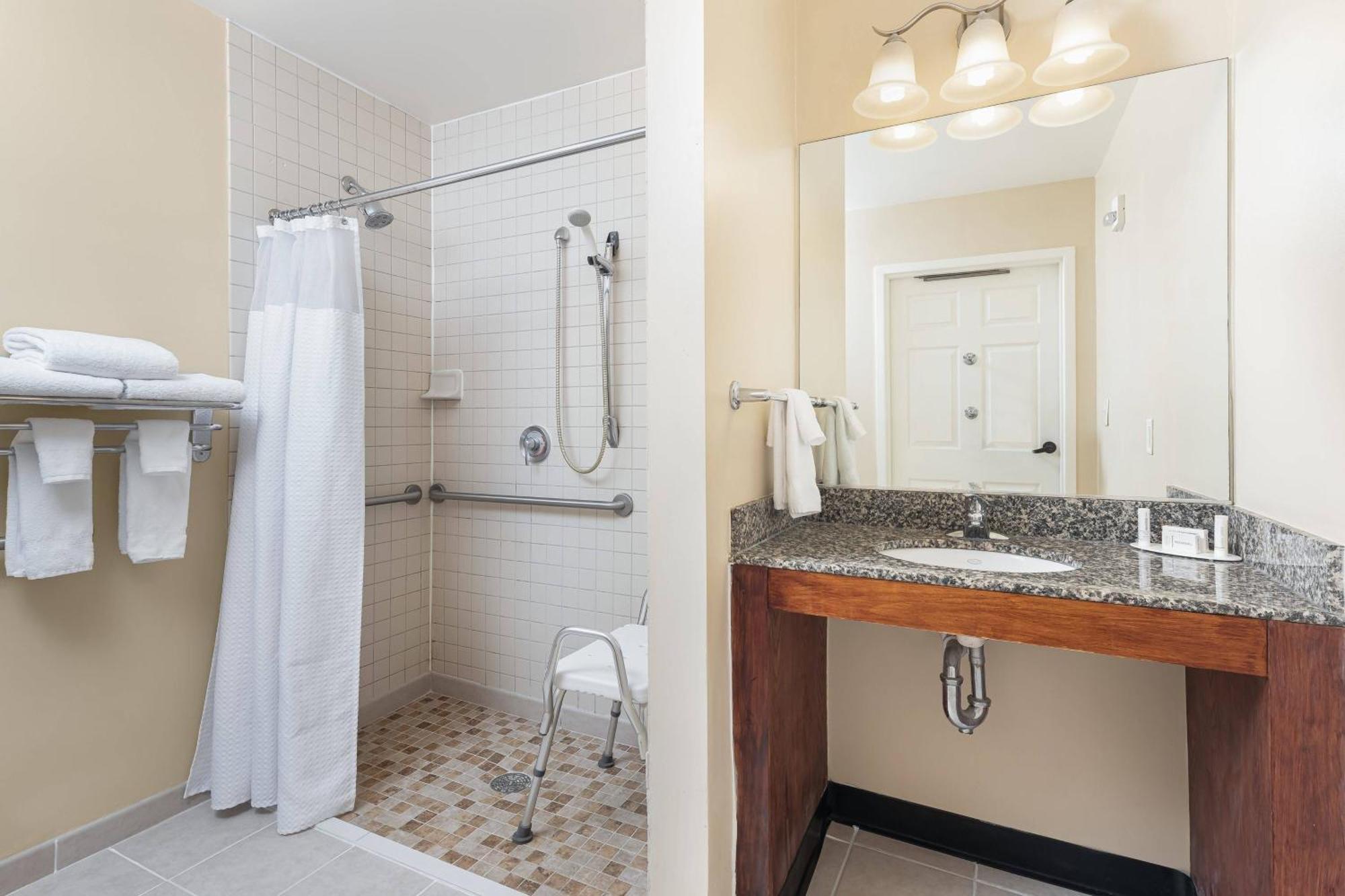Towneplace Suites Suffolk Chesapeake Εξωτερικό φωτογραφία